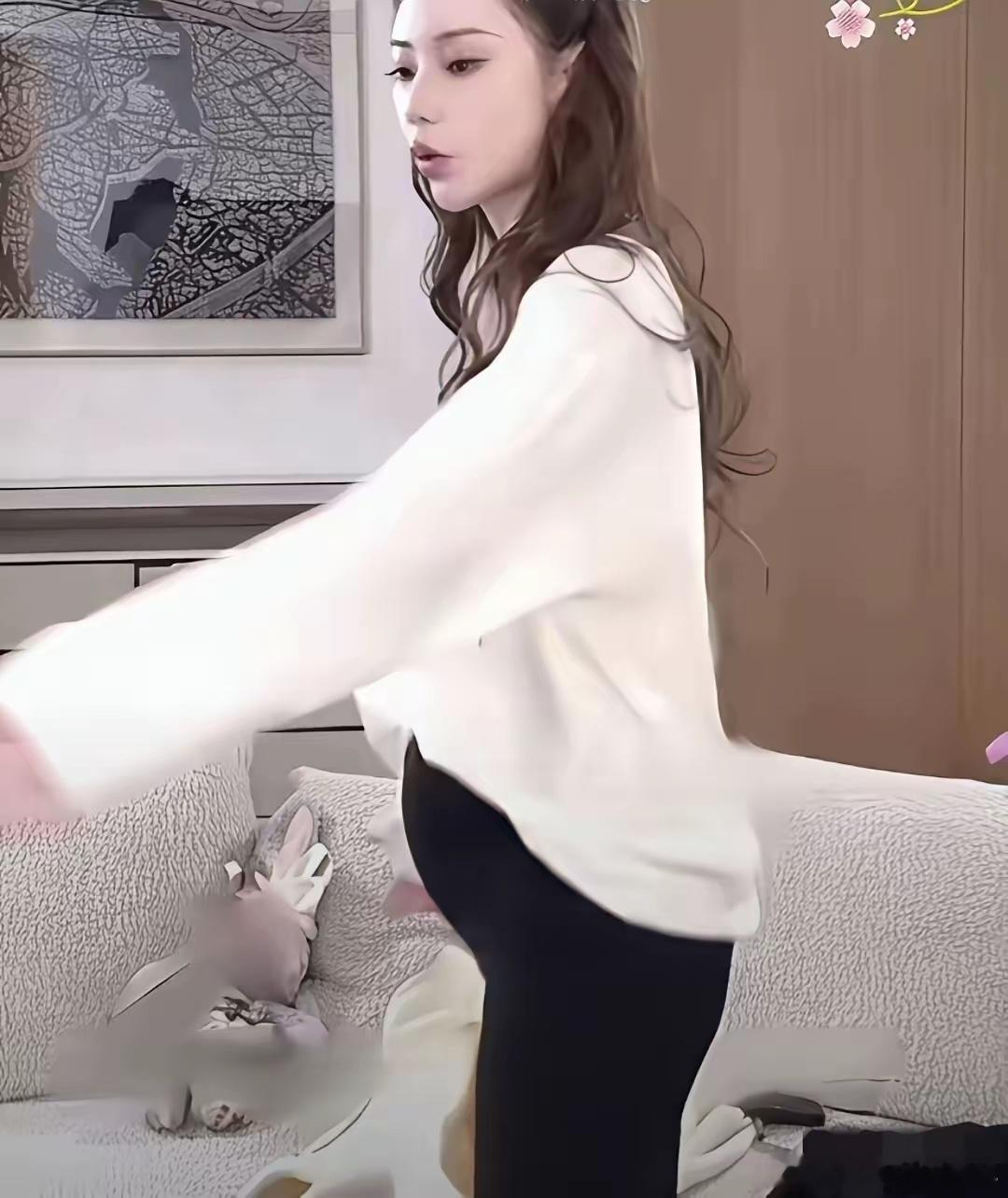 这次马筱梅彻底不能否认了，都说她拿假怀孕炒作，但是今晚这个肚子一出来，全都沉默了