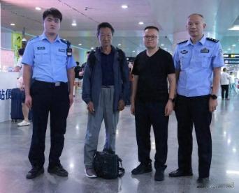 “太仁义了！”8月18日报道，黑龙江哈尔滨，一男子被餐馆老板娘收留，后来餐馆倒闭