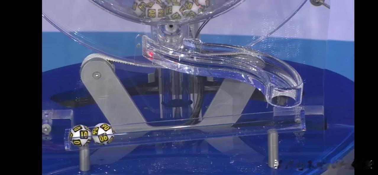 彩票能不能在人最困难的时候中大奖一切都取决于运气，传说中的最困难时中大奖的故事基