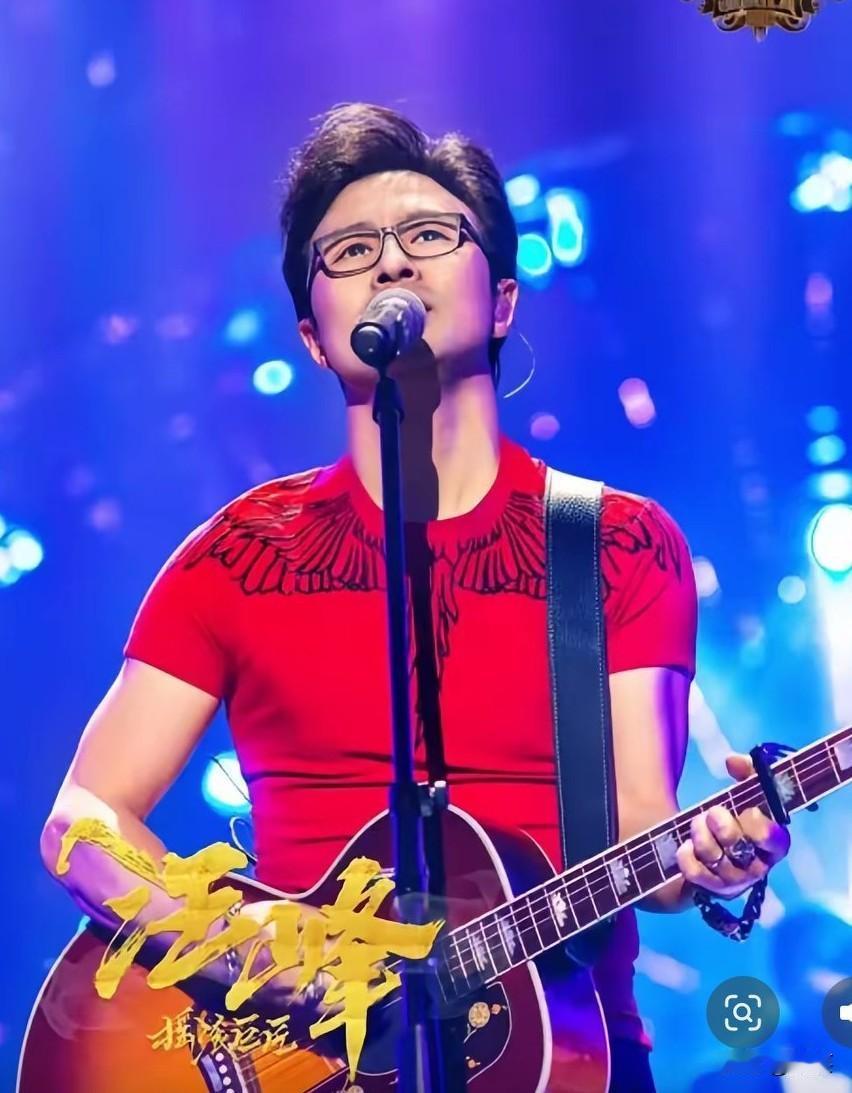 这下尴尬了不止现场观众知道就连章子怡都知道了，汪峰的演唱会被他唱出了跑调和高