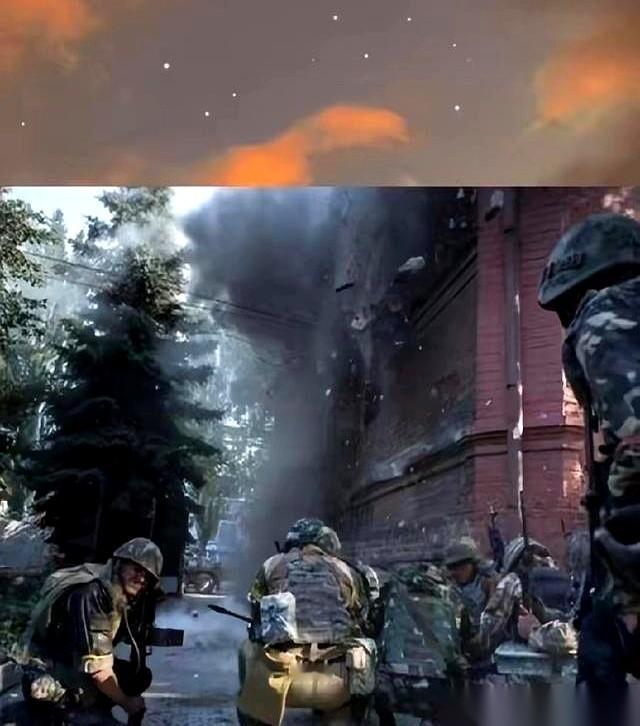 几百万美元的玩意儿，直接把两艘10万吨级的油轮干废在海里。这事儿一出，俄罗斯那