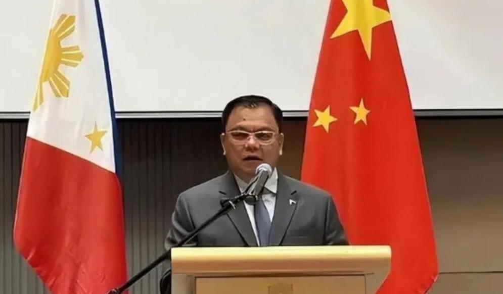 菲律宾和中国在南海问题上吵得再凶，到了加油站，还是得算中国这笔账。今年3月，菲