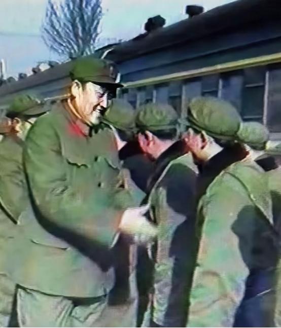 1984年8月，根据中央军委命令，石家庄陆军学校奉命抽调120名毕业学员，组成北