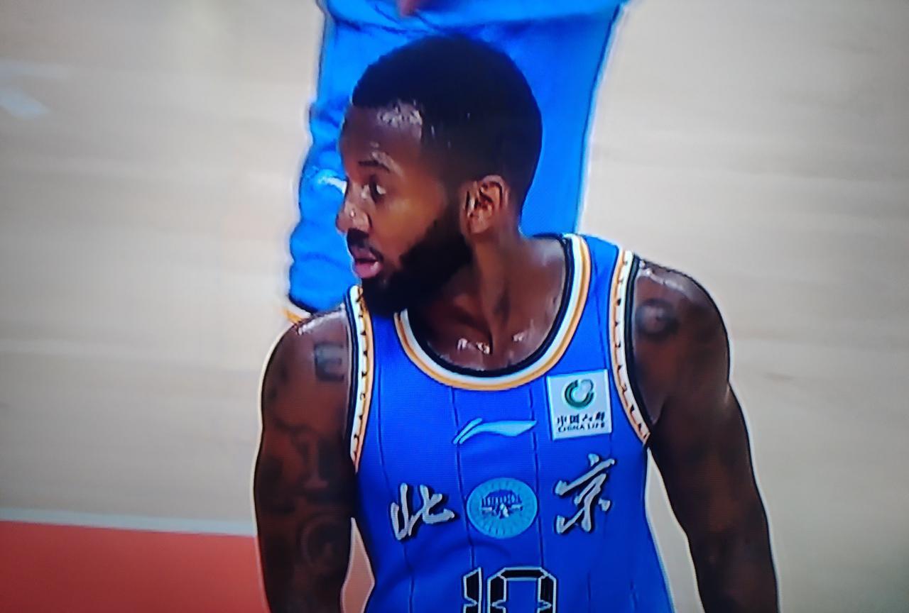 惨败31分！北京首钢拿总决赛冠军纯属天方夜谭！CBA俱乐部杯赛北京北汽首场比赛