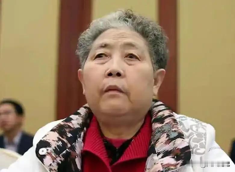 哎，你们发现没？老干妈好久没动静了。抖音停更一年多。公众号停了四年。微博