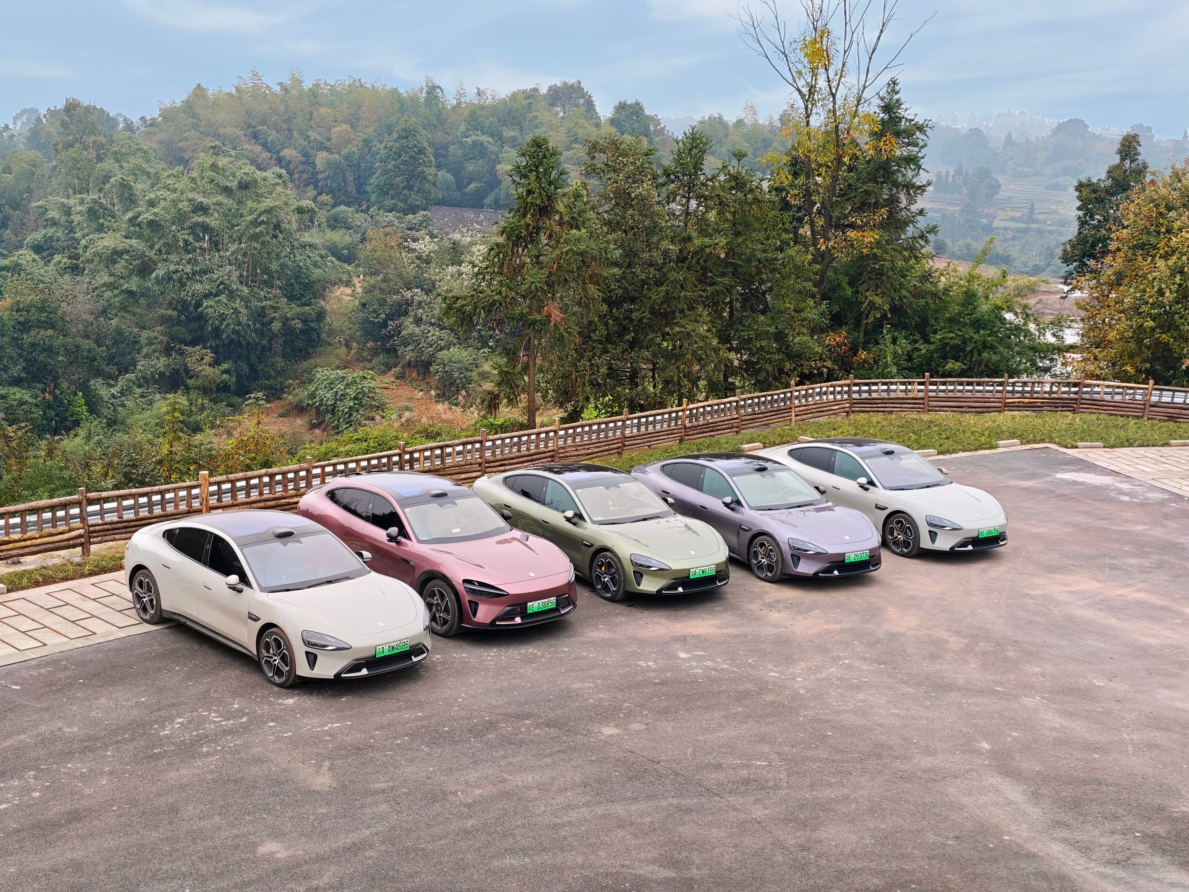 小米的设计确实是好看，这个角度看下去帅的