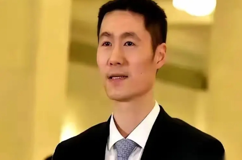 如今，大家都觉得有个事情很蹊跷，这就是国乒教练竞聘的事情。有人说，国乒28个教练