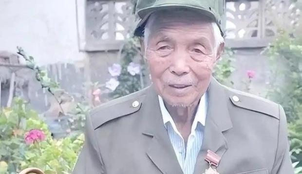 1979年，战士黄干宗被两名越南女兵活捉，他本已经做好了慷慨赴死的准备，没想到两