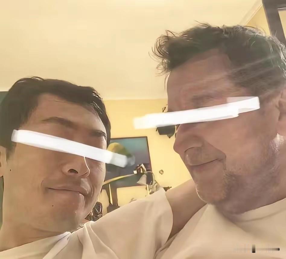 沈阳一位大姐抱着手机哭到天亮，双眼肿得如同核桃，最后狠心注销了账号。事情起因，是