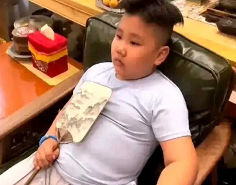惯子如杀子！郭德纲的双标育儿，结局已初现！郭麒麟从小是被郭德纲打压长大的