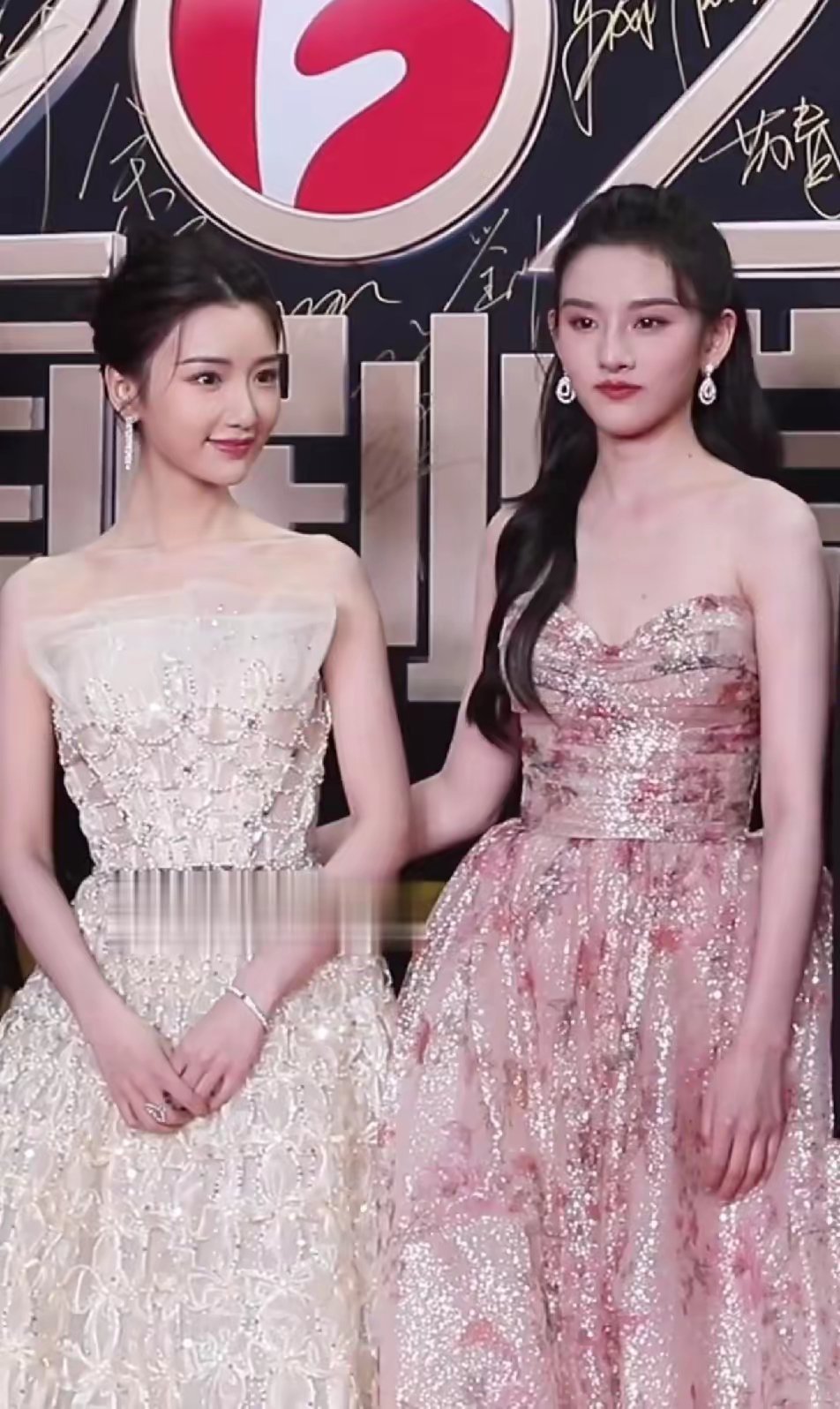 谁能想到毛晓彤比宋祖儿大了十岁