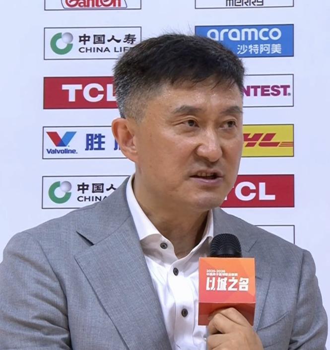 杜锋神发言：我培养的赵睿，为我效力的周琦！！！不得不说，季后赛的杜锋指导上线