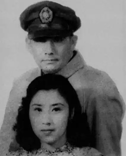 “校长，我是张灵甫，李天霞不救我，黄百韬也不救我，战事不利，我已经写好遗嘱，不用