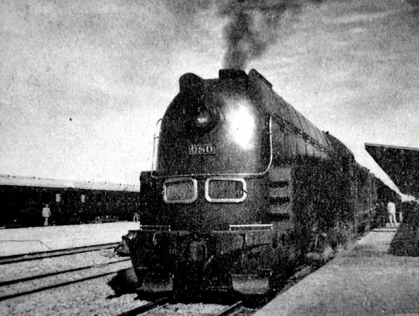 1959年，我国东北一列车雨夜神秘失踪，等找到后众人惊讶，车上人不光一个没少，反