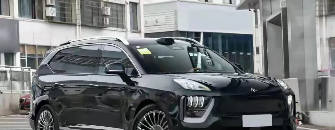 广汽昊铂宣布大降价，我第二天就直接去提车，就是这款纯电大六座豪车昊铂HL，搭载夜