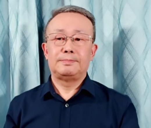 项立刚称罗永浩创业不成功是缺少知识积累！12月24日，飞象网项立刚“如期”发