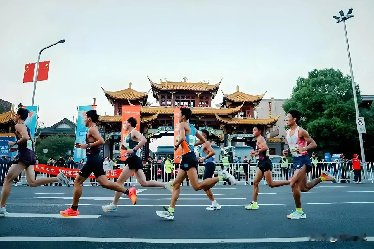 这场金标赛事迎来大幅升级，报名即将截止，抓紧！！跑圈地震！中国西部唯一世界