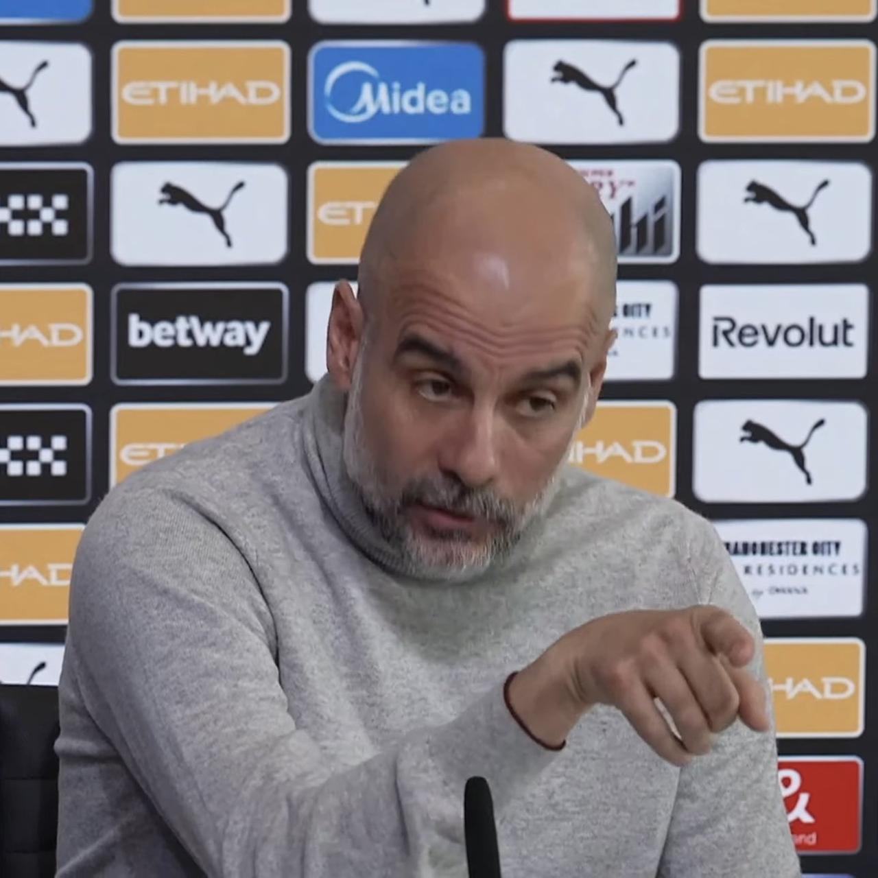 瓜帅怒斥记者：别挑拨我和阿尔特塔的关系！联赛杯决赛前的新闻发布会，瓜迪奥拉强