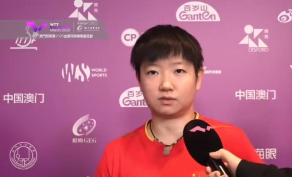 莎莎就是让人喜欢，每一场比赛不管是输了赢了，总是先把对方夸奖赞美一番。自己输