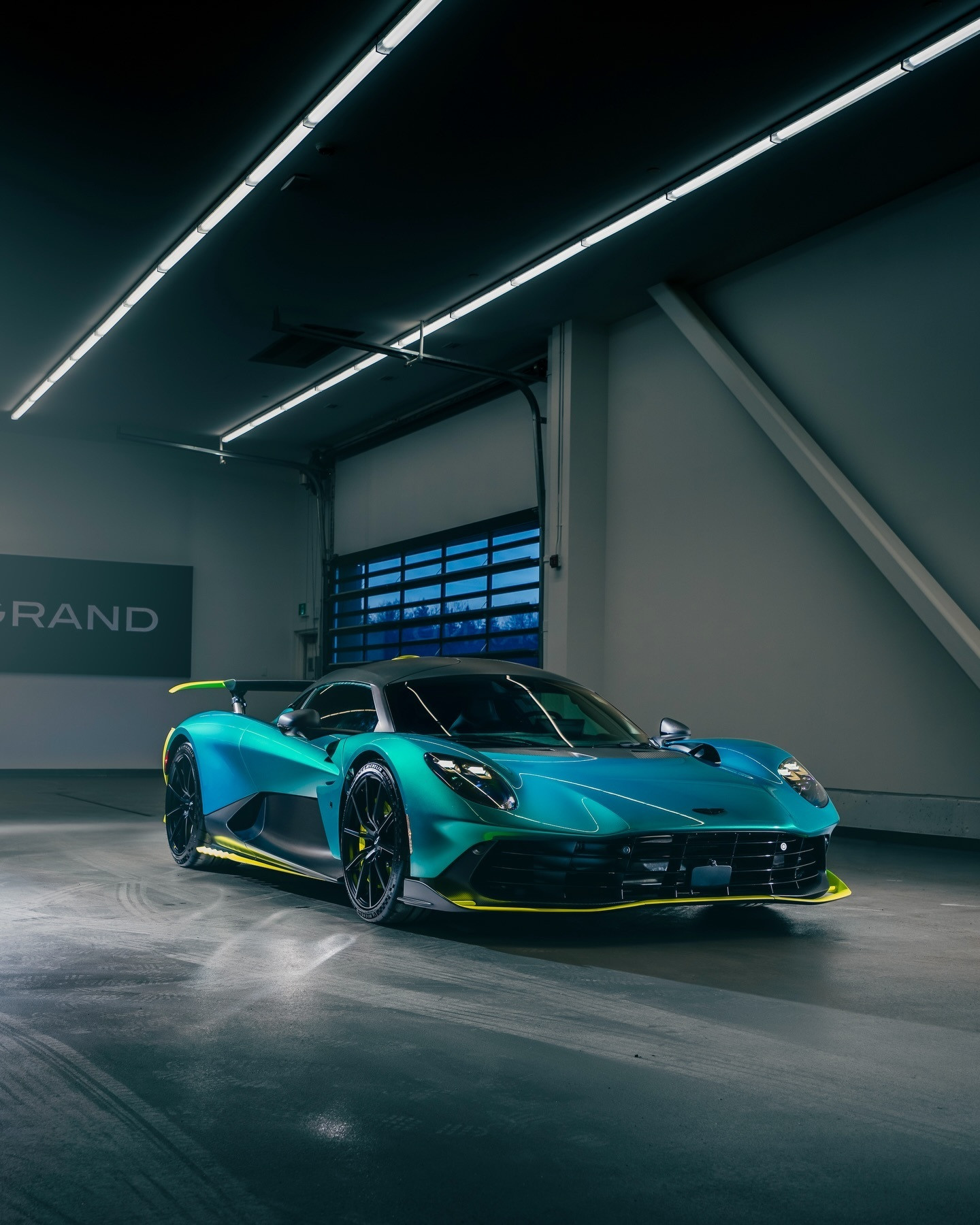 阿斯顿·马丁Valhalla