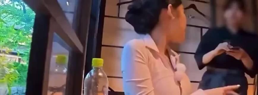 阴阳菜单最近一位韩国博主在日本就餐拍摄时发现了不同价位的阴阳菜单而其实早在去