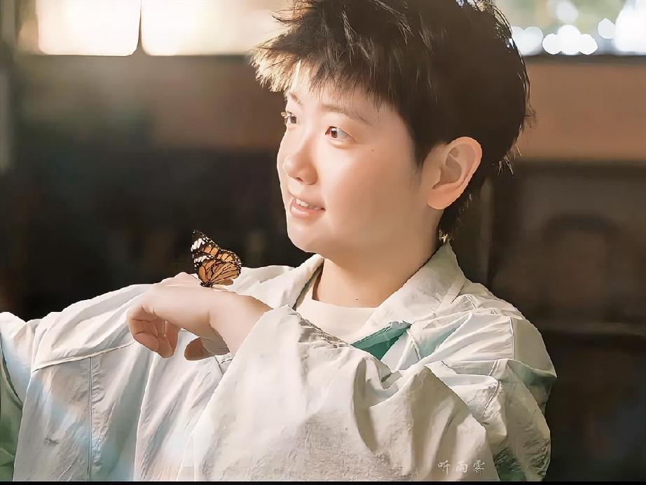 莎莎感慨，不要迷恋姐，姐只是个传说！芝田沙季：哈哈我也是喝到莎莎杯了，好开心哦
