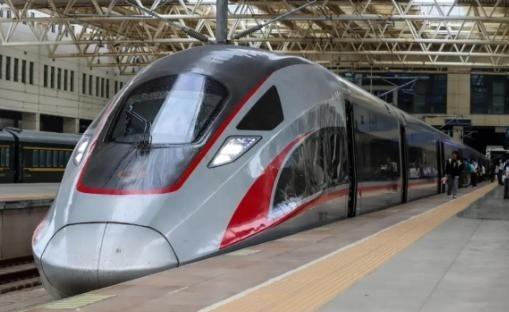 晚上为什么没有高铁？一位铁路工作者告诉我，90%的人不知道，飞机可以通宵飞行，火