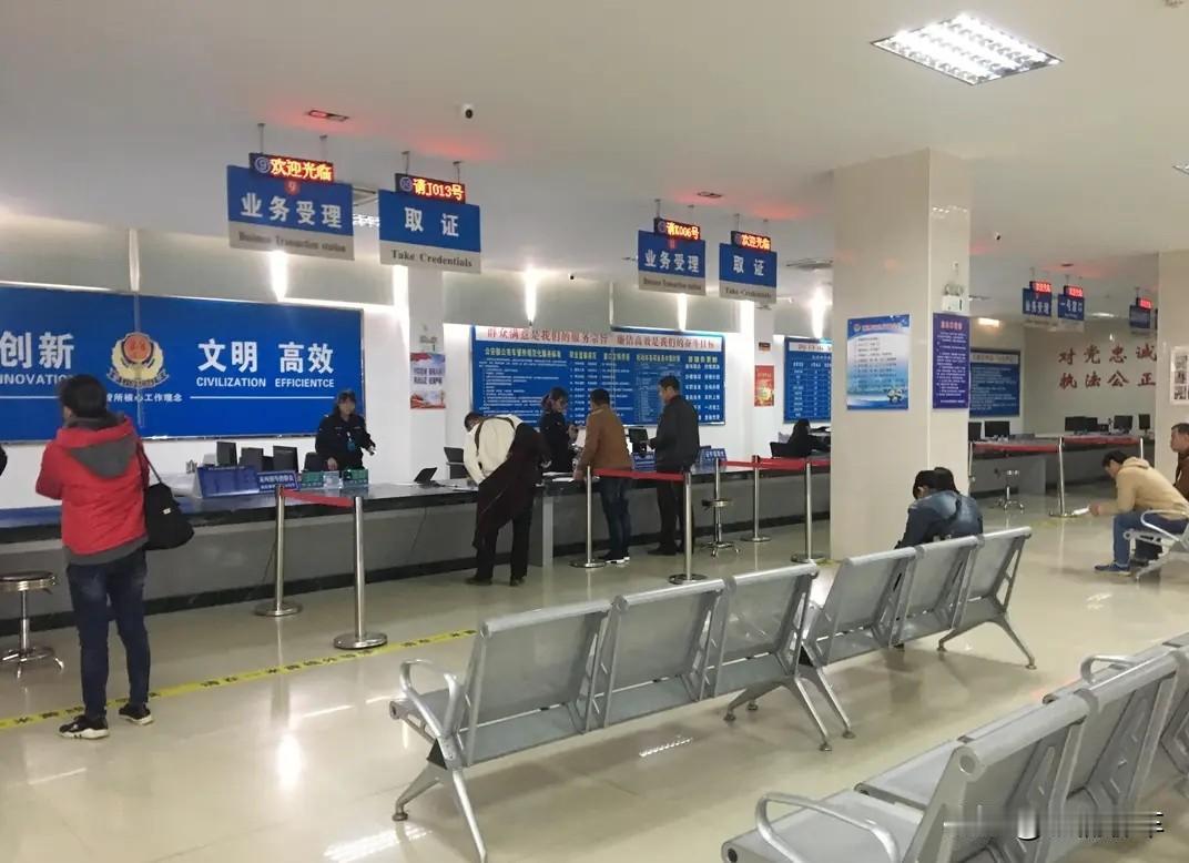 公安部在14号开了新闻发布会，下个月开始以后买车不用再去车管所办理业务了。你