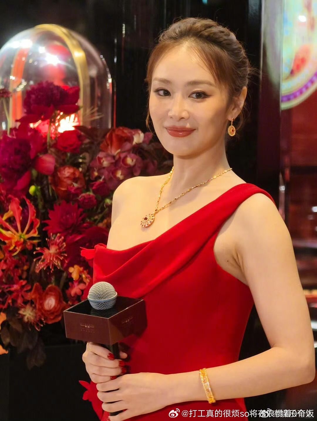 辛芷蕾的配置也没多高但低配辛芷蕾