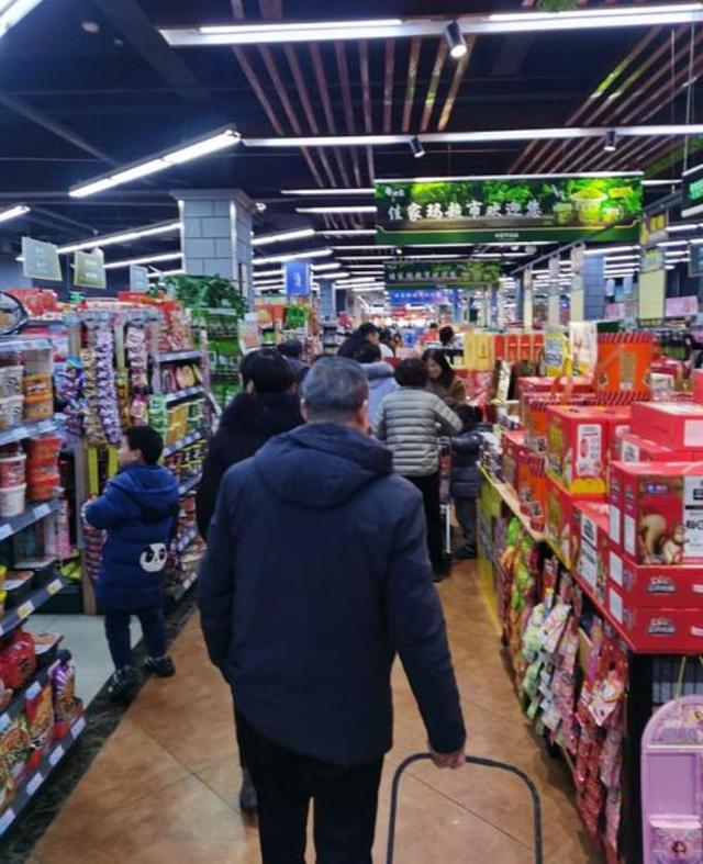 韩国饺子被连夜踢出中国超市,这场文化反击战,中国干得漂亮!