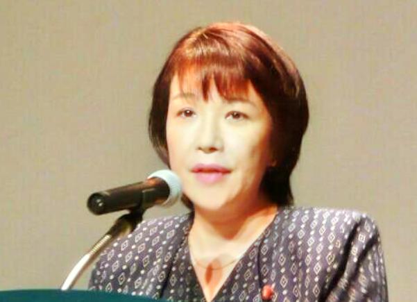 如果高市早苗选择“破罐破摔”，拒不撤回不正当言论，那我们该怎么应对这种问题？结果