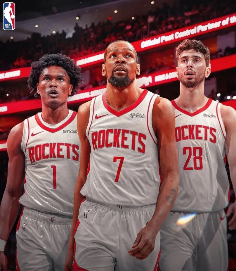 为什么申京不打，火箭比赛会变流畅！首先就是空间，申京上场必搭配双塔，到时候