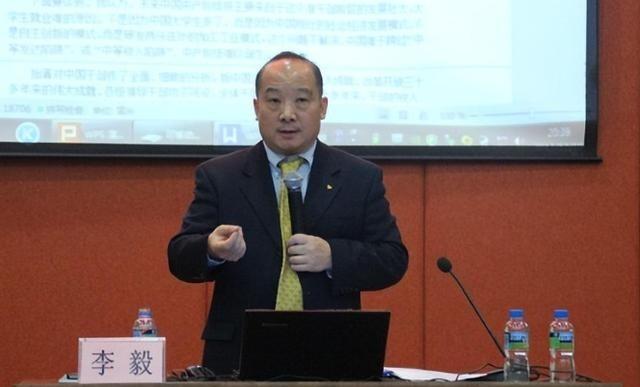 中国将不惜毁掉500座城市，牺牲1亿4000万人，也要跟对面干一架？台湾主战派李