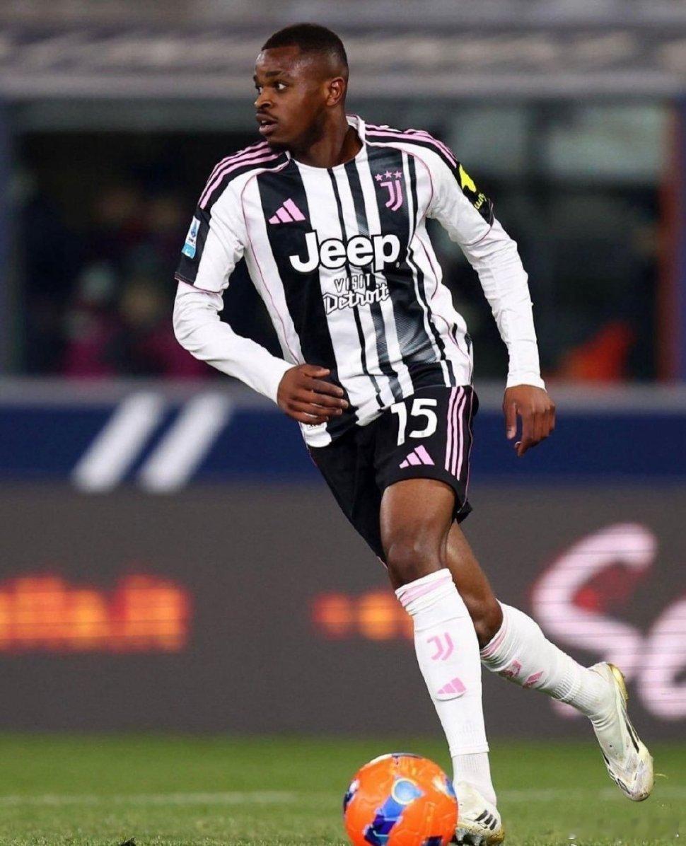 卡驴驴本赛季至今打满了尤文图斯的每一分钟，他是尤文图斯不折不扣的无闻英雄。整个秋