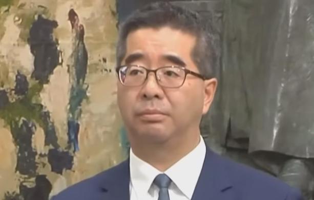 台湾政治评论员吴静怡发文表示，萧旭岑，你有没有拿钱？图片已经很清楚了，难道国民党