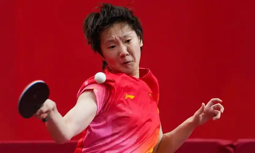 王曼昱4:0零封佐藤瞳夺冠的时候，大家发现陈幸同的表情了吗？一向淡定的陈幸同，在