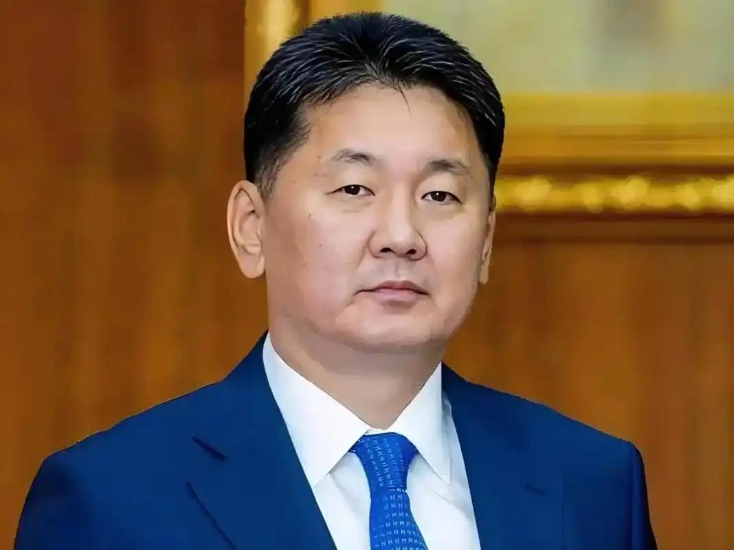 蒙古煤炭停供中国，转投日本？不！蒙古已经反悔了。 2026年上半年，蒙古国煤