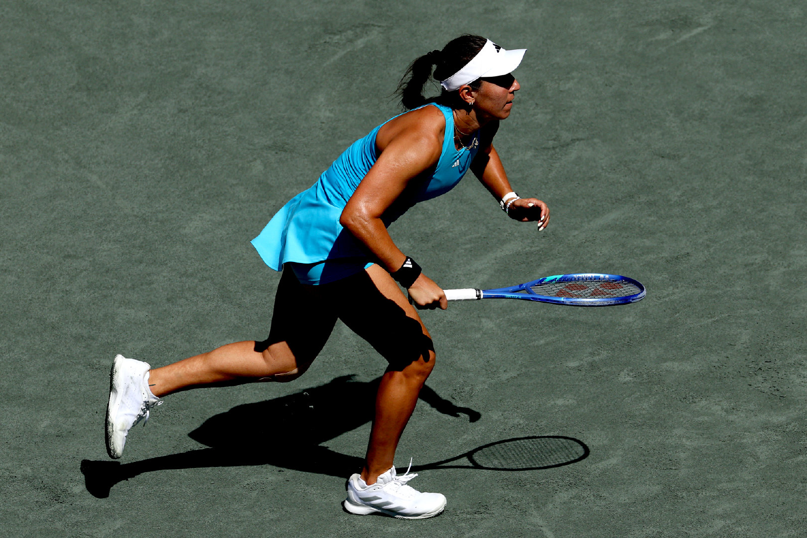 继续积累胜利✌亮数据佩古拉将今年的战绩改写为23胜4负（其中三盘10胜1负），