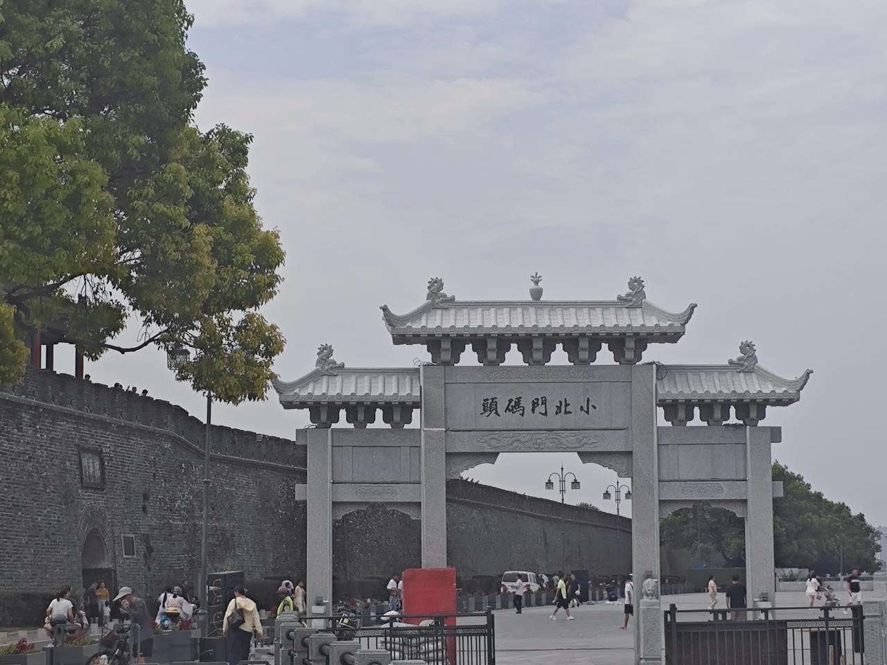 一个区县，正高级教师到底有多少，真正在一线上课的又占几成？先说总量。正高