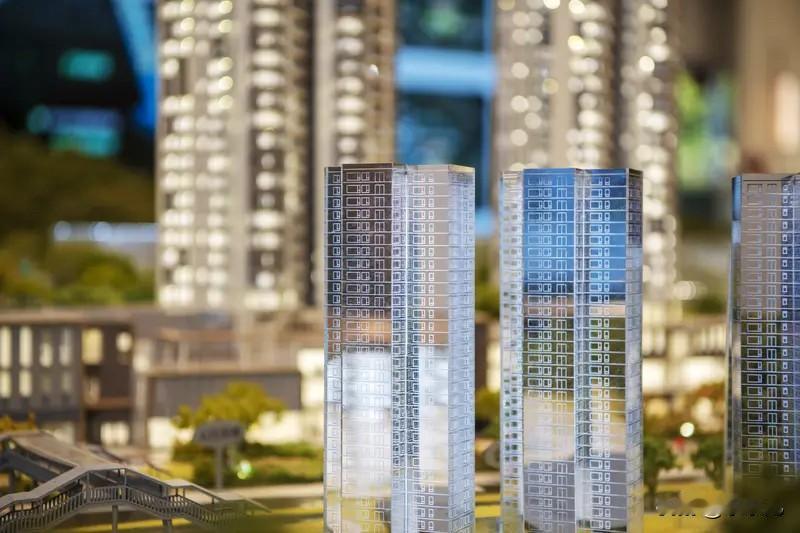 想要楼市里面捡漏也挺难的。因为还是有很多人相信房价能起飞大涨，他们就在那寻找捡