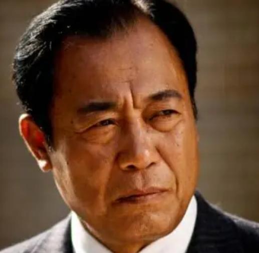 2015年3月，演员冯恩鹤说：“当年我演完《潜伏》，有次在电影节上碰见老艺术家葛