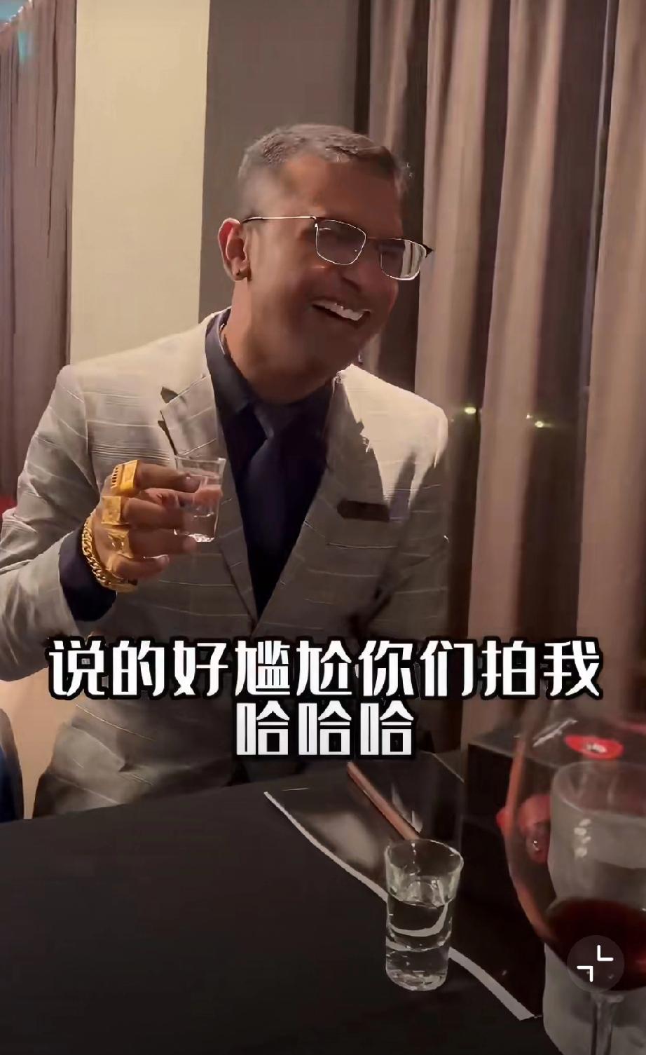 印度男子分享如何骗到大连老婆：不是靠骗，我让她知道什么是真爱！不得不说，他中文挺