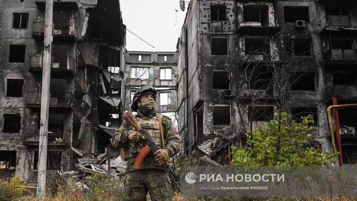 俄罗斯拿出大杀器袭袭击乌克兰两处重要目标：顿涅茨克州地下指挥机构与敖德萨乌军无人