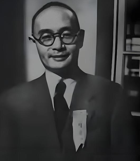 江湖儿女，最重情义。杜月笙一生门生无数，到了晚年落魄之际，真正能托付后事、照料