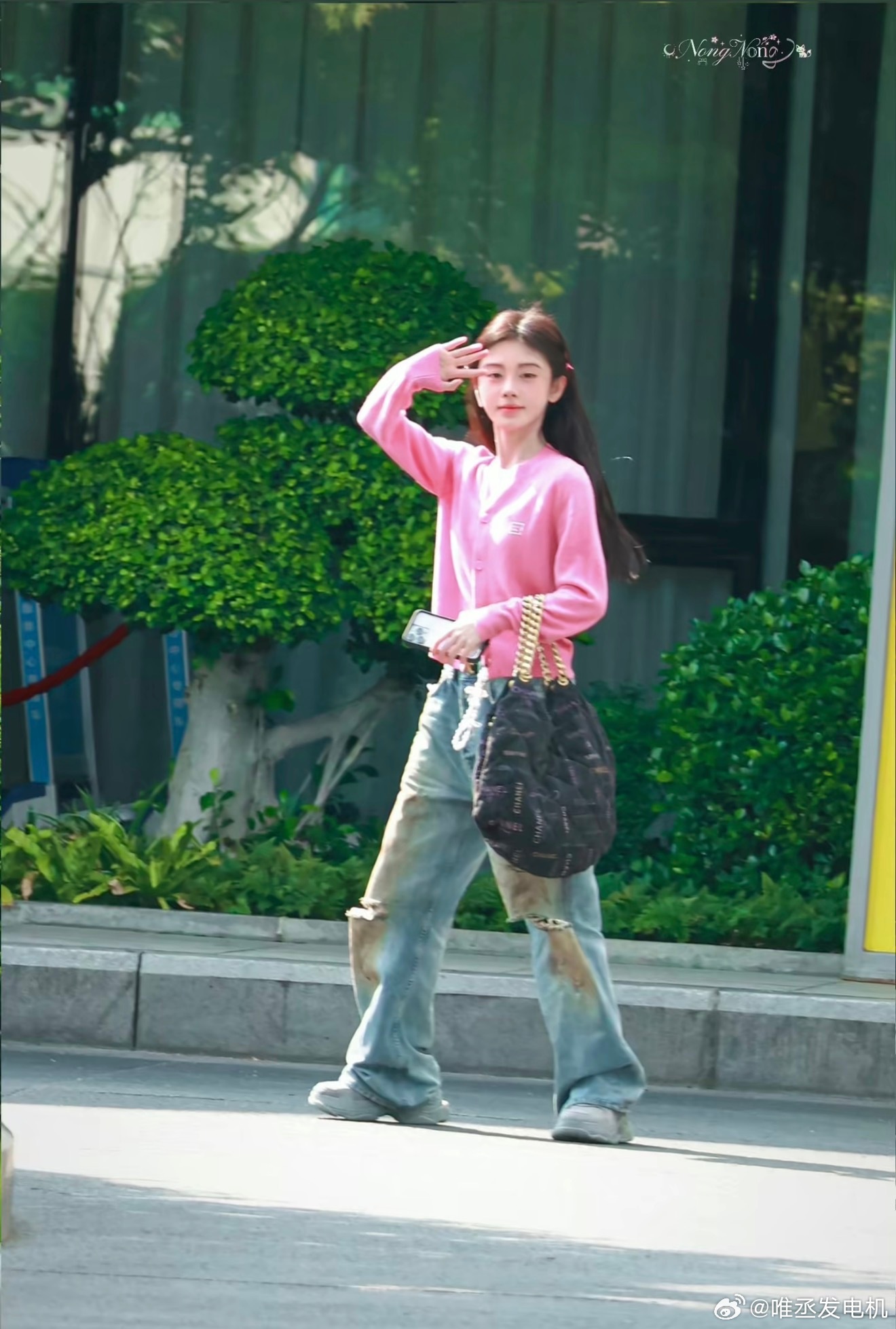 普女，内娱第一普女，身高一五九小鼻嘎一点都不好看，你的照片全是高p，离开了滤镜你
