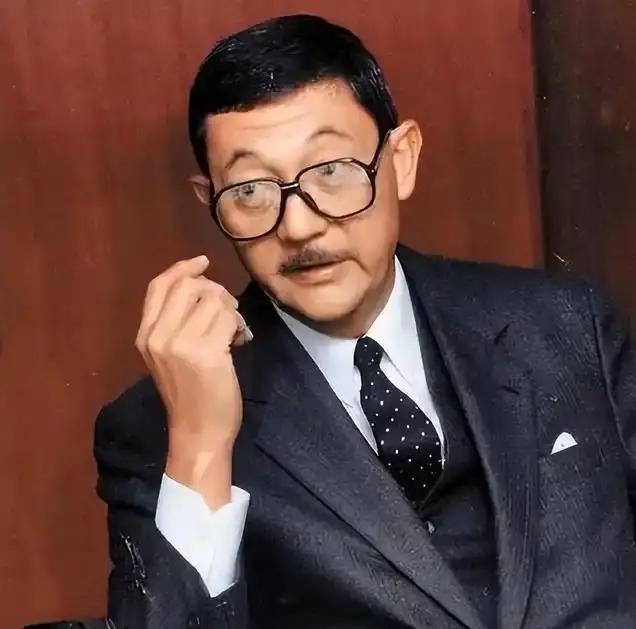 1979年，蒋经国的次子蒋孝武冲到机场，用手枪顶在国安局局长的肚子，情绪激动，说