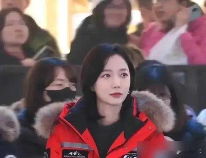 丝袜卖爆1.2亿，居然不是因为性感？那个打着王珞丹同款旗号的灰色调肉丝，一个