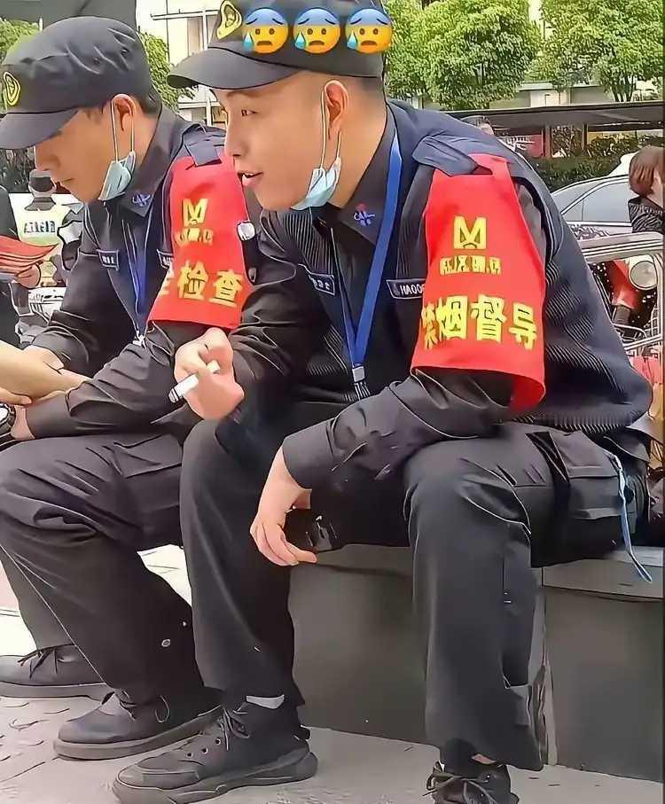 劝导是工作，吸烟是生活。
