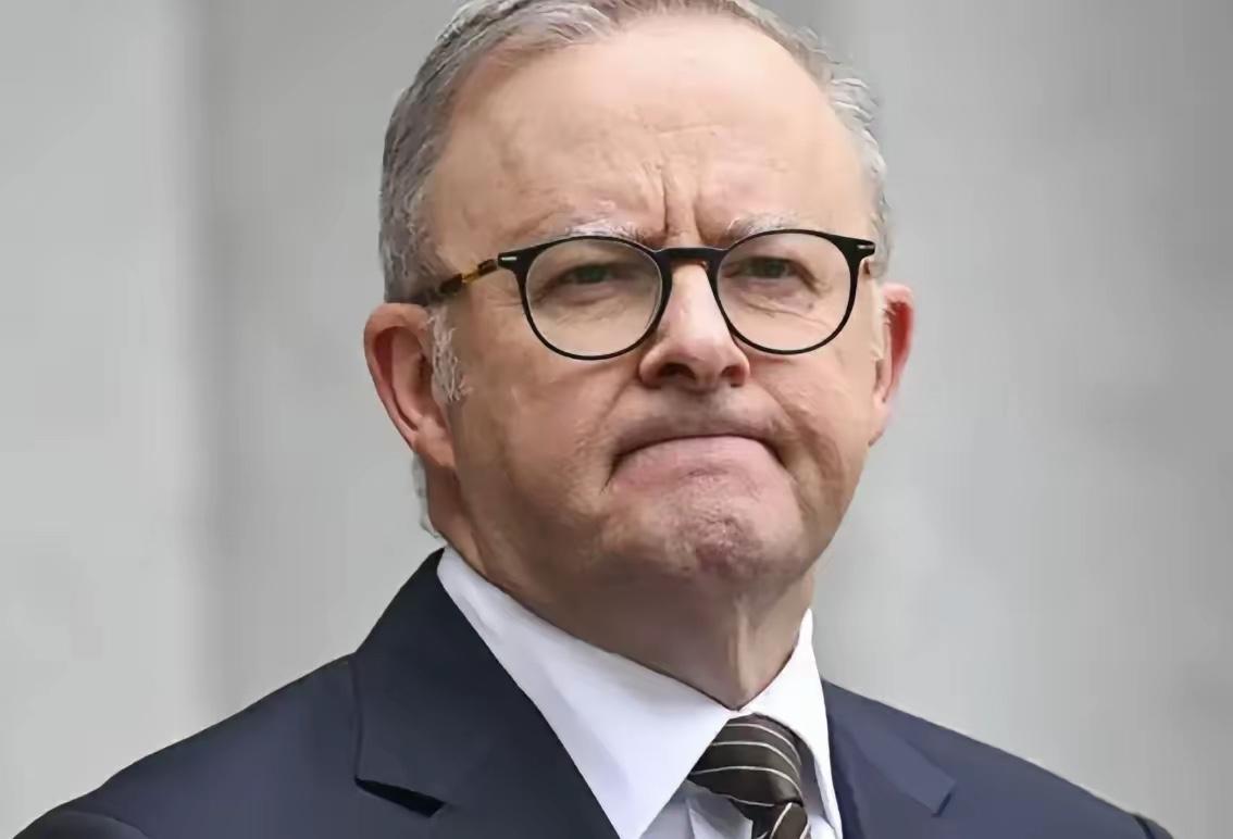 澳大利亚政府插嘴解放军围台演习，这下子天都塌了，中澳协定给予澳方的一项特殊待遇暂