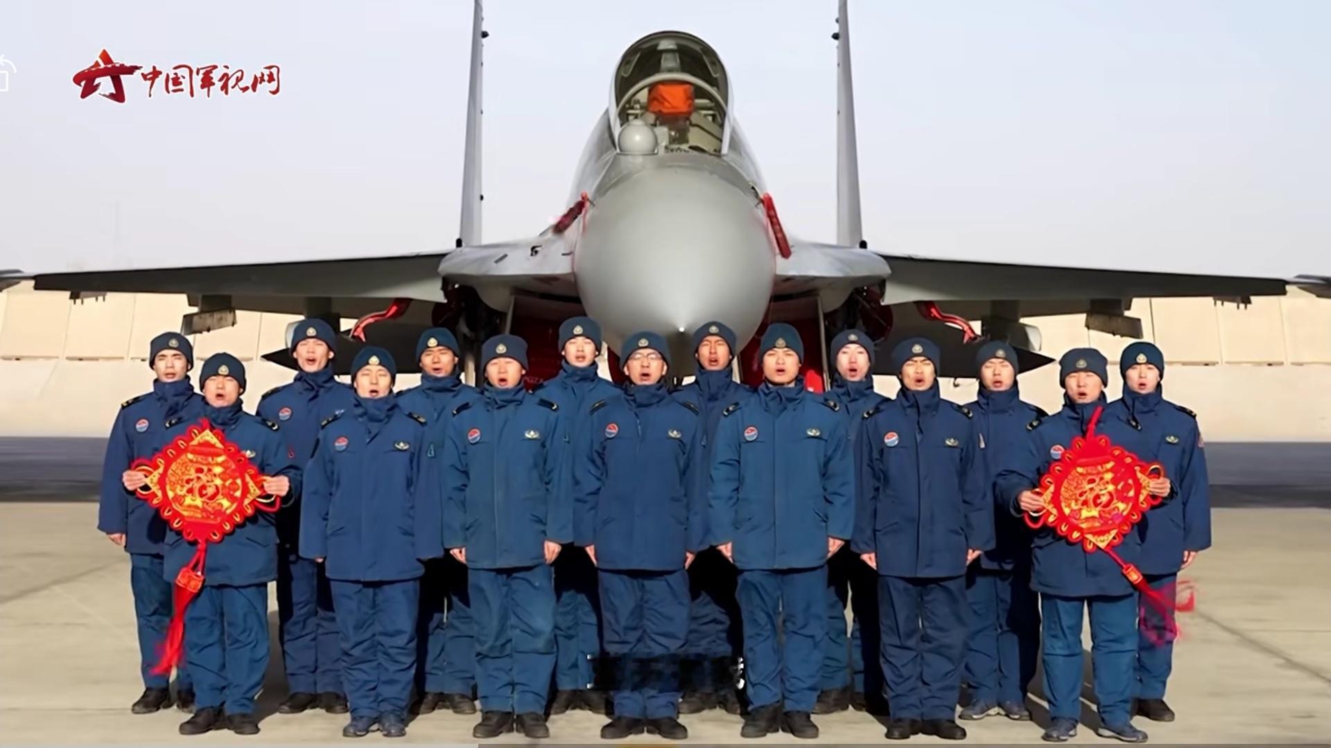 除夕文案现在摆出来拜年的战斗机基本上都是歼10C和歼16这一级别的。